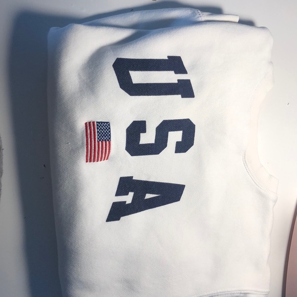 Brandy Melville Jackets & Blazers - Brandy Melville USA sweatshirt